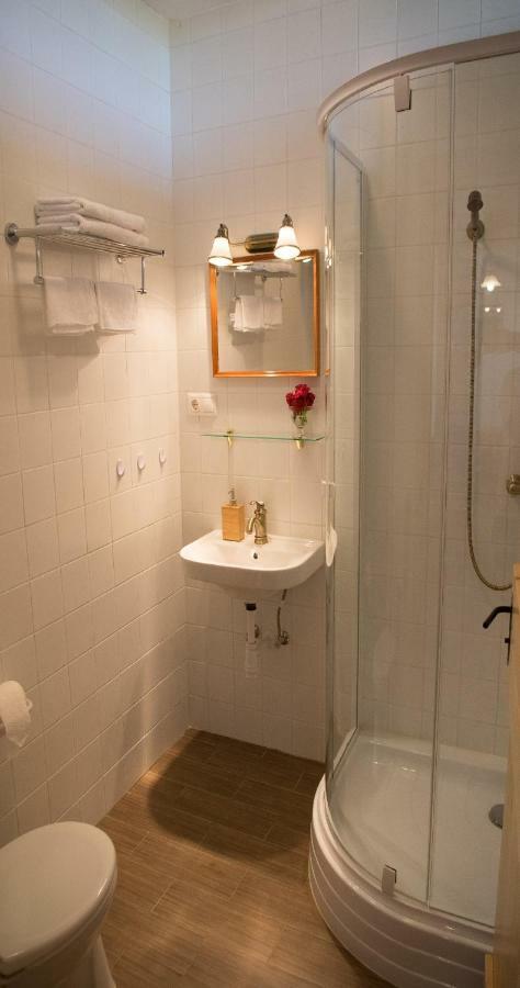 Edenkert Vendeghazak Hotell Pécsvárad Exteriör bild